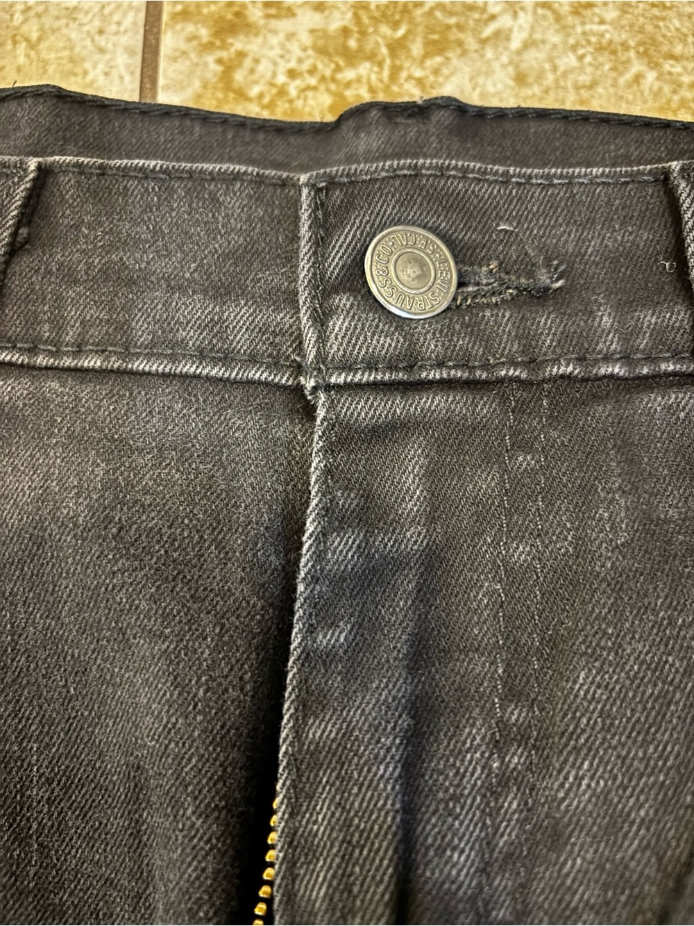 Levi's Black Straight Jeans - Classic Men's Fit - Picture 2 of 6